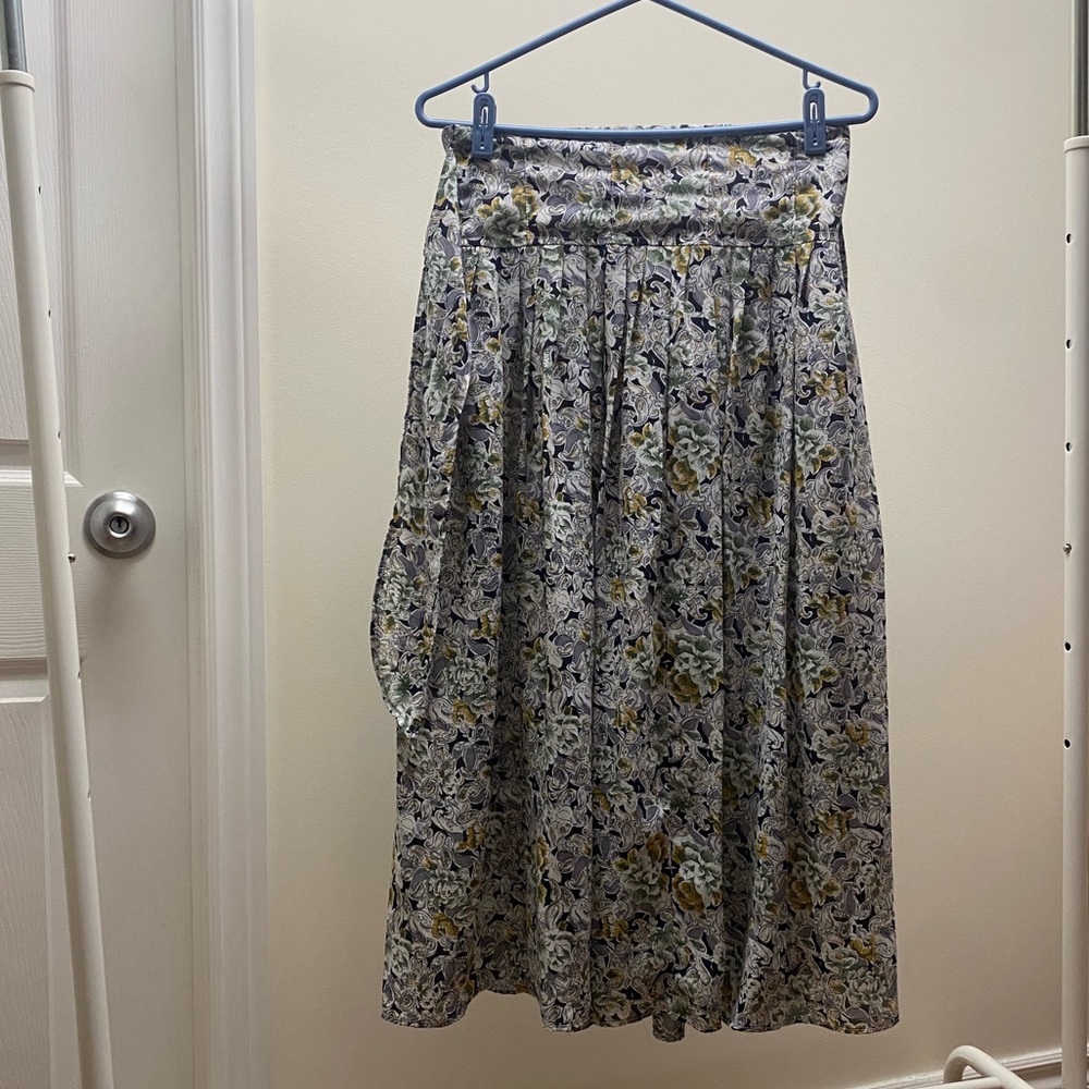 Vintage long floral skirt with ribbon